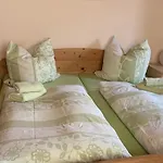 Lägenhet Gaestehaus Hof Epp *